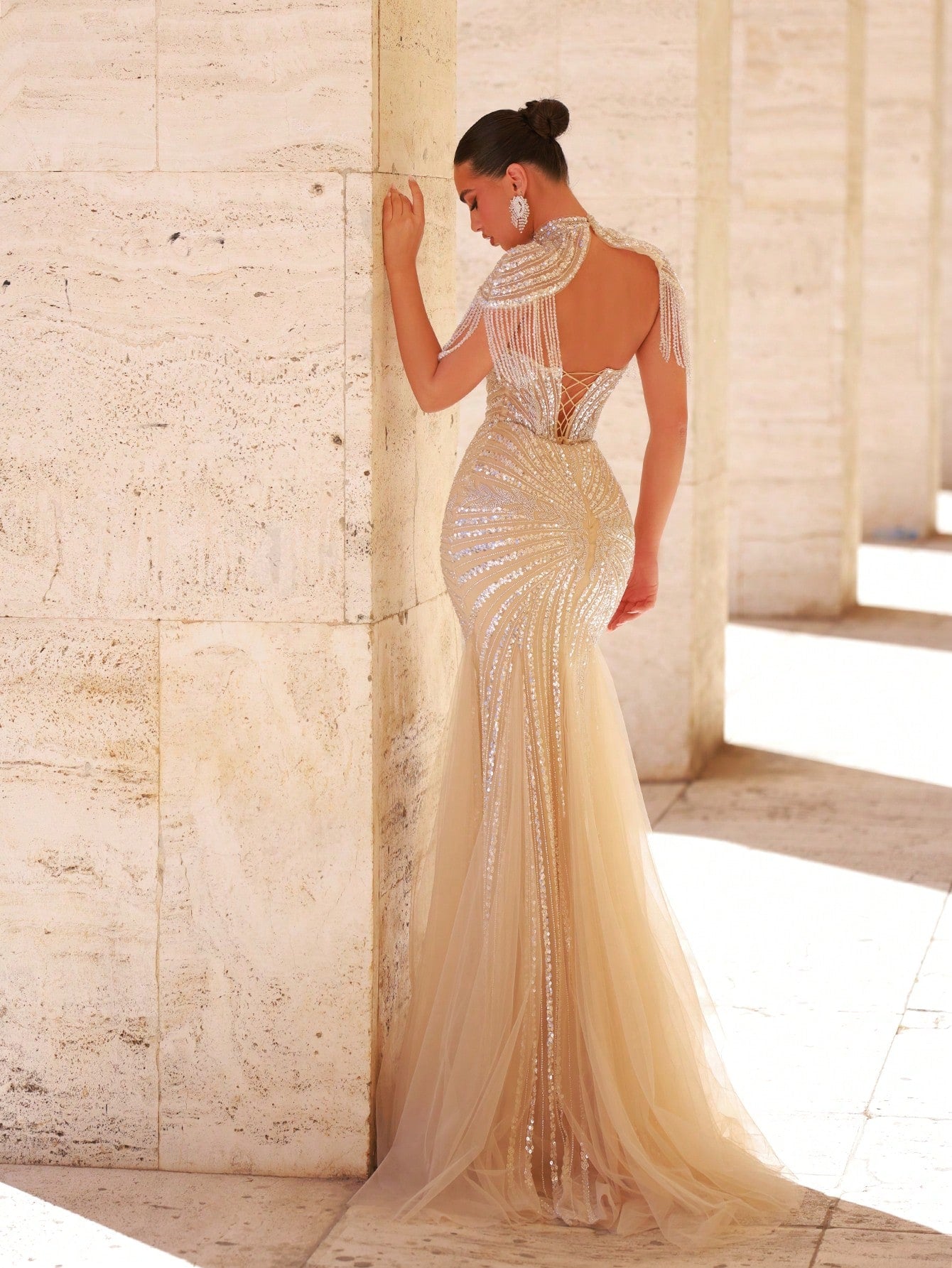 Elegant Luxury Pearl & Sequin Mesh Fishtail Dress with Fringed Sleeves for Women