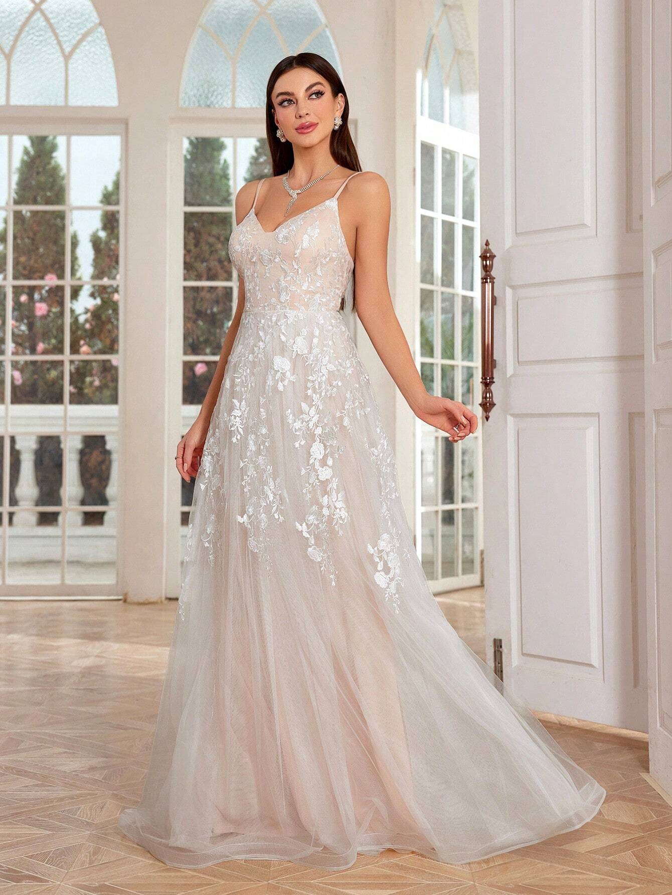 Women’s Romantic Floral Lace Spaghetti Strap White Bridal Swing Dress – Elegant Mesh A-Line Wedding Gown